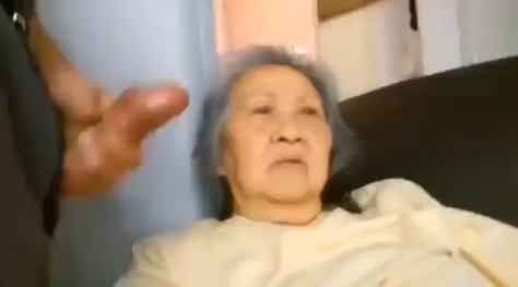 Phi công già nua quẩy mạnh mẽ với bà lão dâm đãng khoái lạc